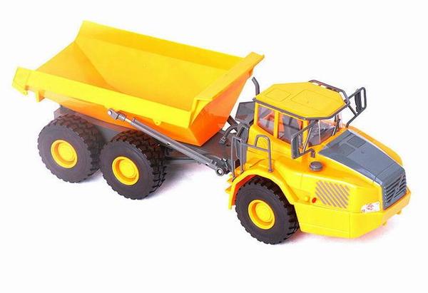 driven remote control garbage truck